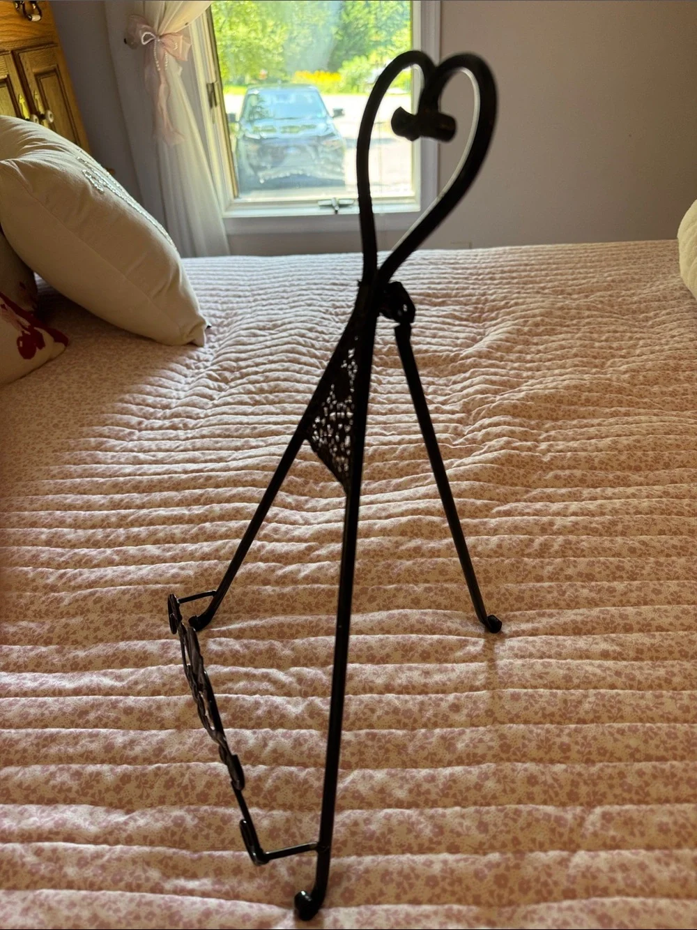 Decorative Black Metal Plate Easel Stand